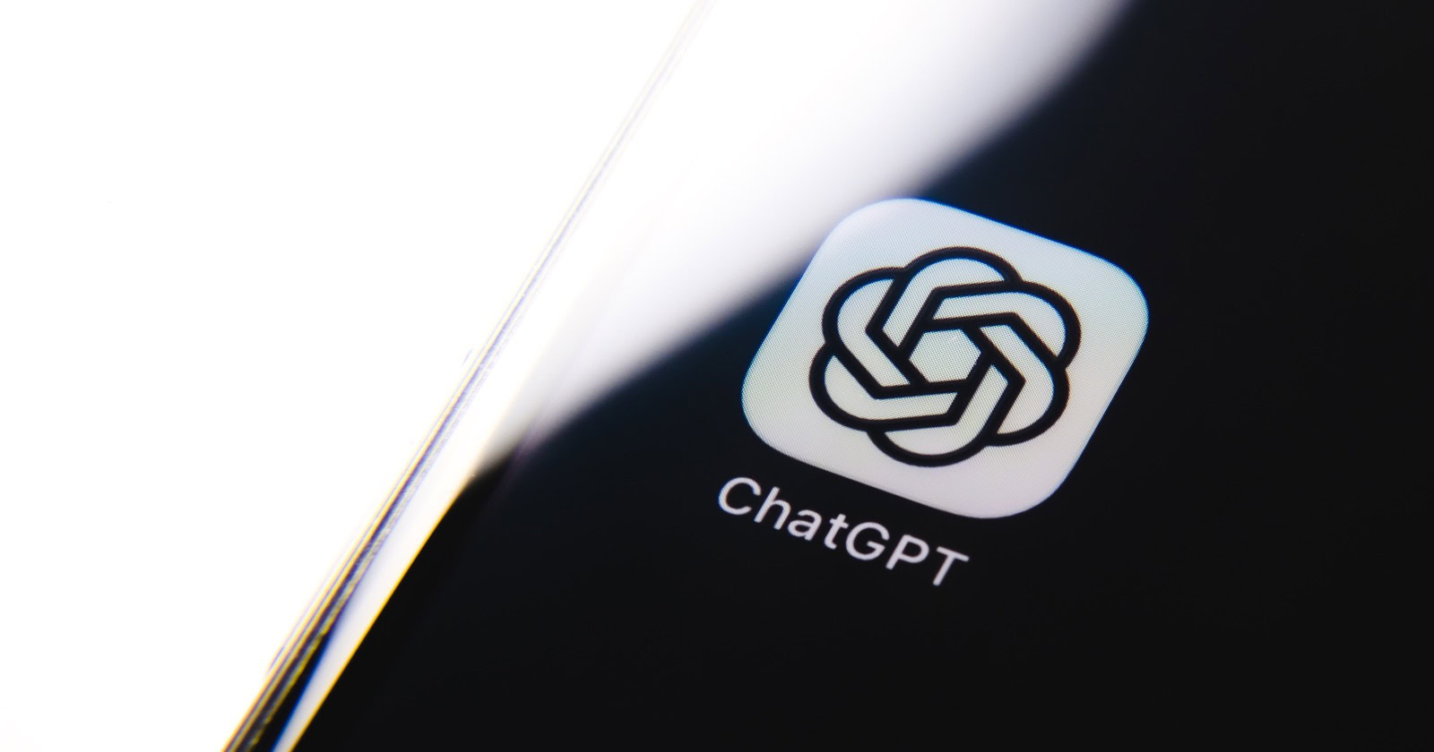 ChatGPT Rarely Named Some Brands Even When Sources Mentioned Them