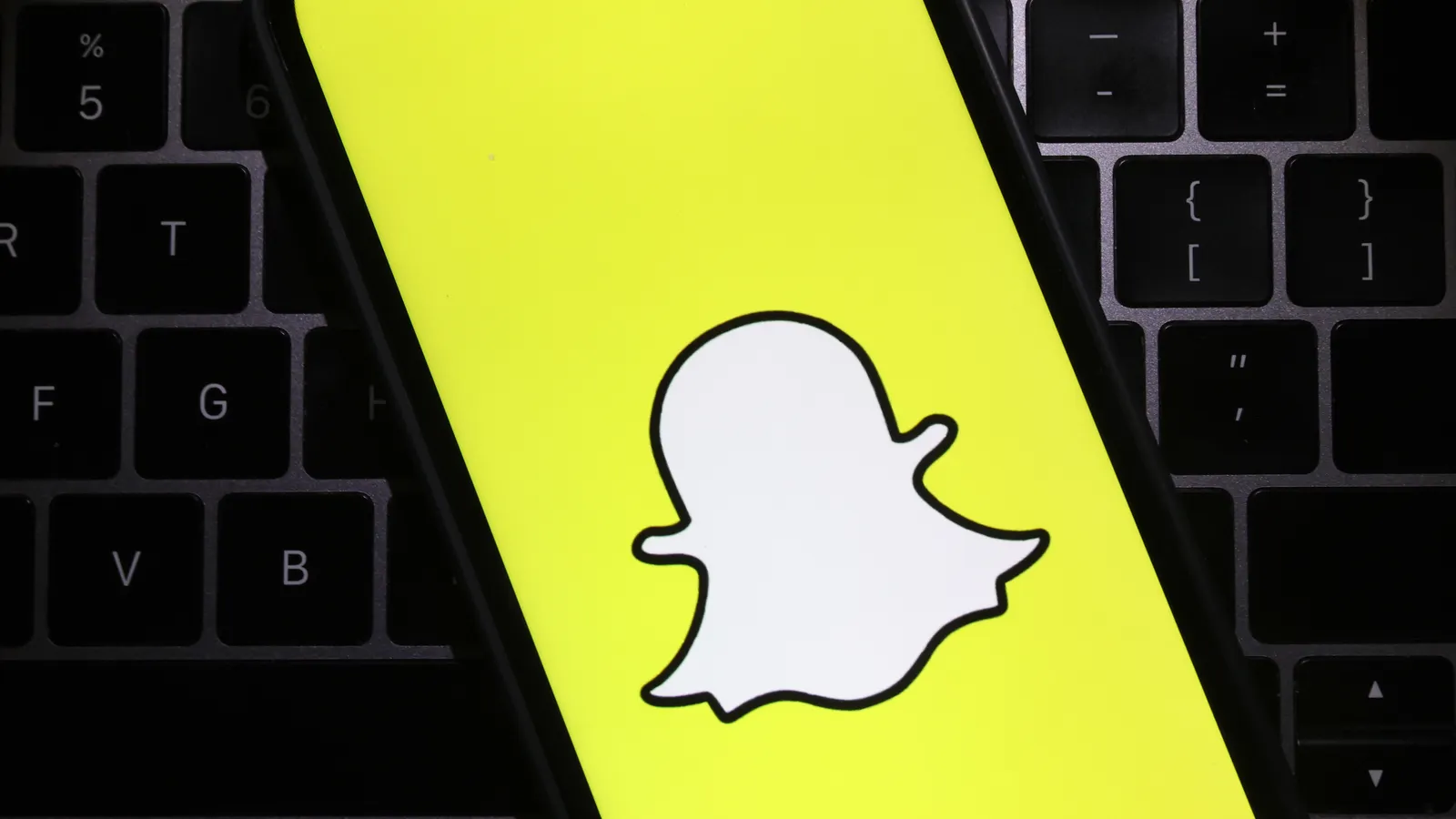 Snapchat shores up lead gen ads with new HubSpot integration